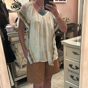 Ivy Jane Embroidered Top